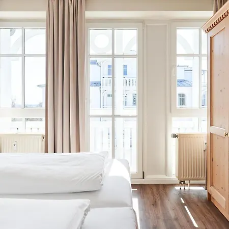 Apartment 464, Seepark